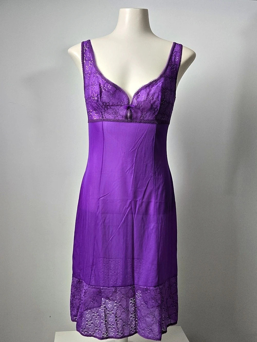 Vintage Purple Lace Trim Slip (M/L)